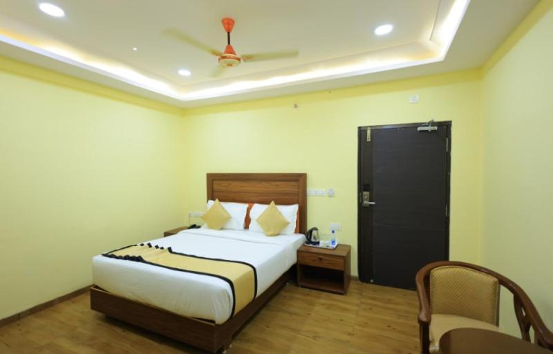 Sun Castle Hotel Palamaner Luaran gambar